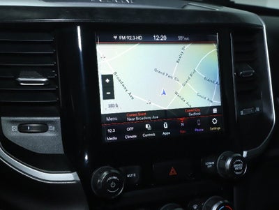 2020 RAM 1500 Big Horn Crew Cab 4x4 5'7' Box