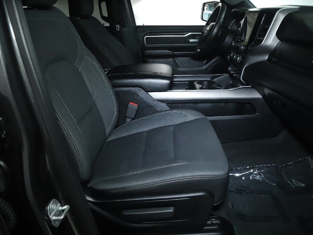 2020 RAM 1500 Big Horn Crew Cab 4x4 5'7' Box