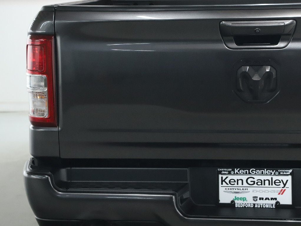 2020 RAM 1500 Big Horn Crew Cab 4x4 5'7' Box