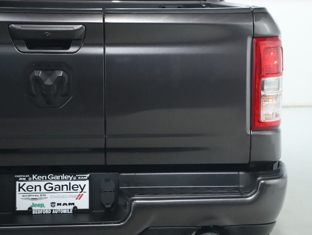 2020 RAM 1500 Big Horn Crew Cab 4x4 5'7' Box