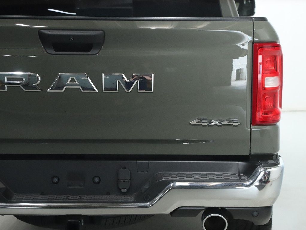 2026 RAM 1500 Big Horn Crew Cab 4x4 5'7' Box