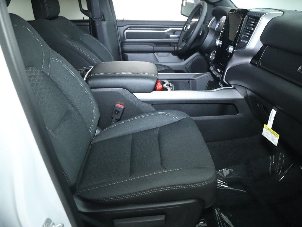 2026 RAM 1500 Big Horn Crew Cab 4x4 5'7' Box