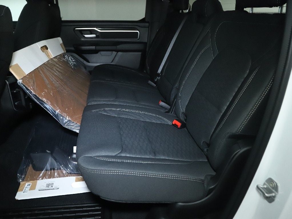 2026 RAM 1500 Big Horn Crew Cab 4x4 5'7' Box