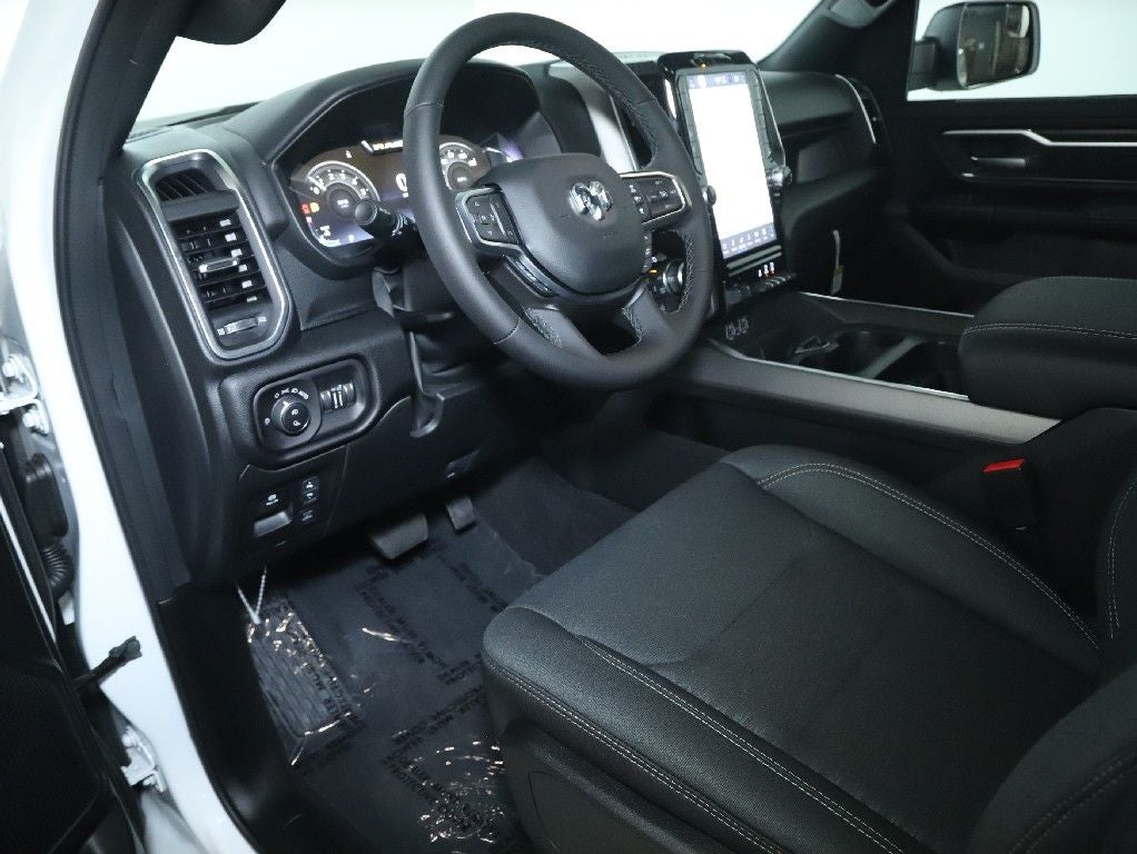 2026 RAM 1500 Big Horn Crew Cab 4x4 5'7' Box