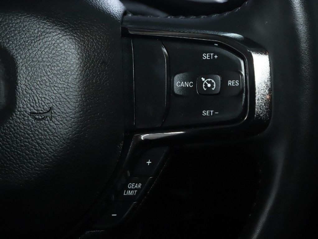 2024 RAM 1500 Big Horn Crew Cab 4x4 5'7' Box