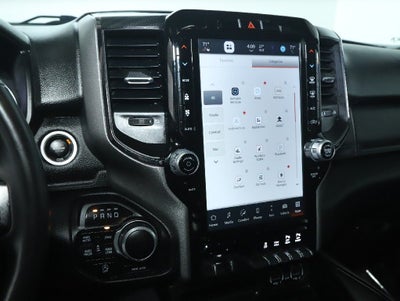 2024 RAM 1500 Big Horn Crew Cab 4x4 5'7' Box