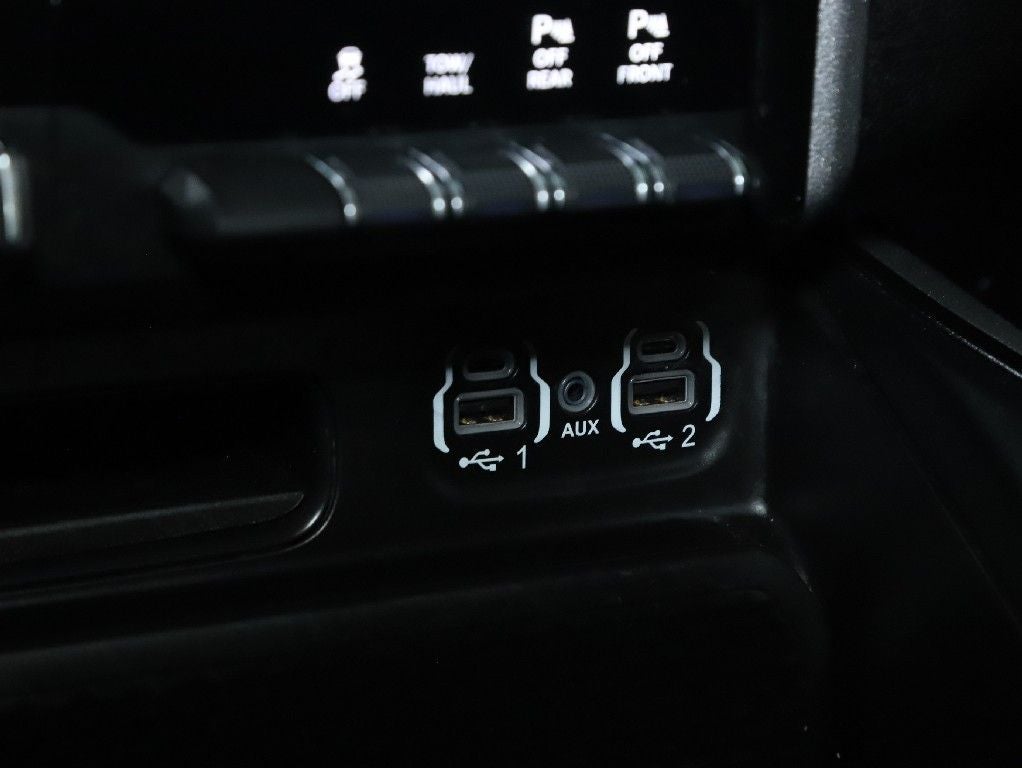 2024 RAM 1500 Big Horn Crew Cab 4x4 5'7' Box