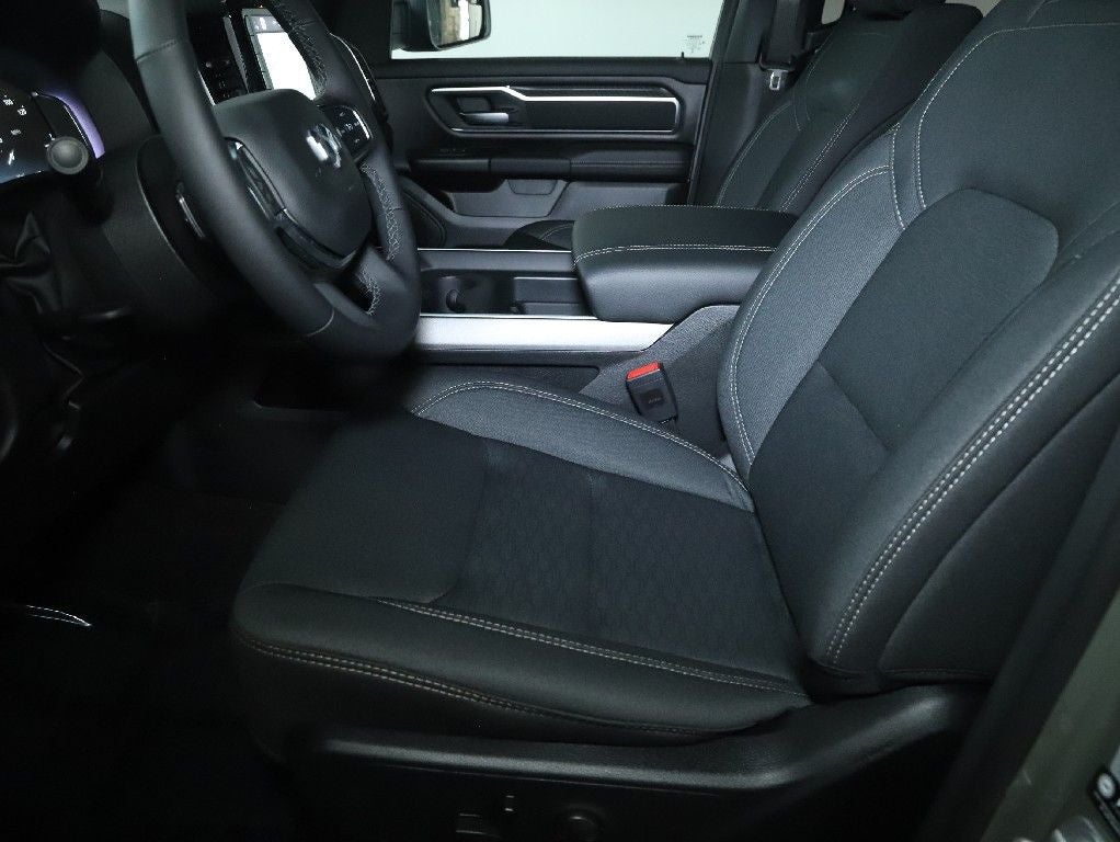 2026 RAM 1500 Big Horn Crew Cab 4x4 5'7' Box