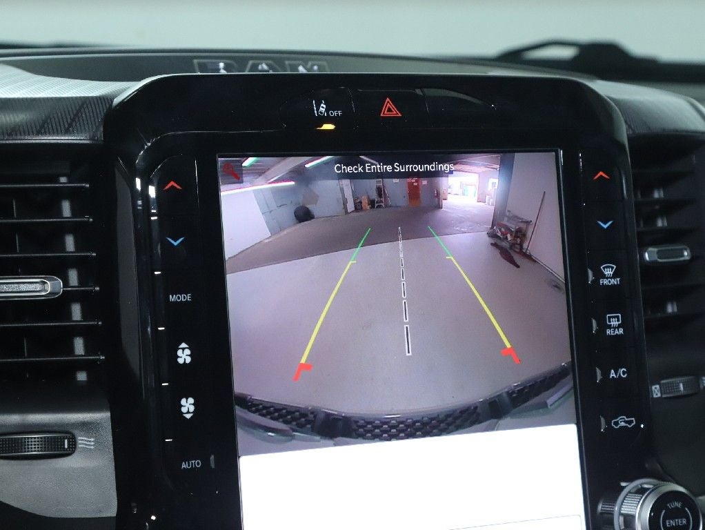 2026 RAM 1500 Big Horn Crew Cab 4x4 5'7' Box