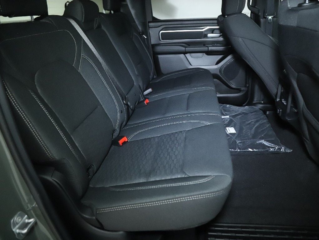 2026 RAM 1500 Big Horn Crew Cab 4x4 5'7' Box