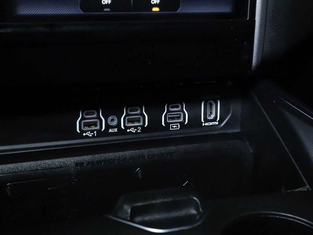 2025 RAM 1500 Laramie Crew Cab 4x4 5'7' Box