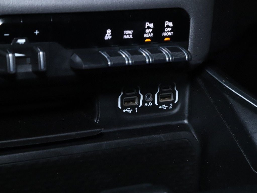2023 RAM 1500 Big Horn Crew Cab 4x4 6'4' Box
