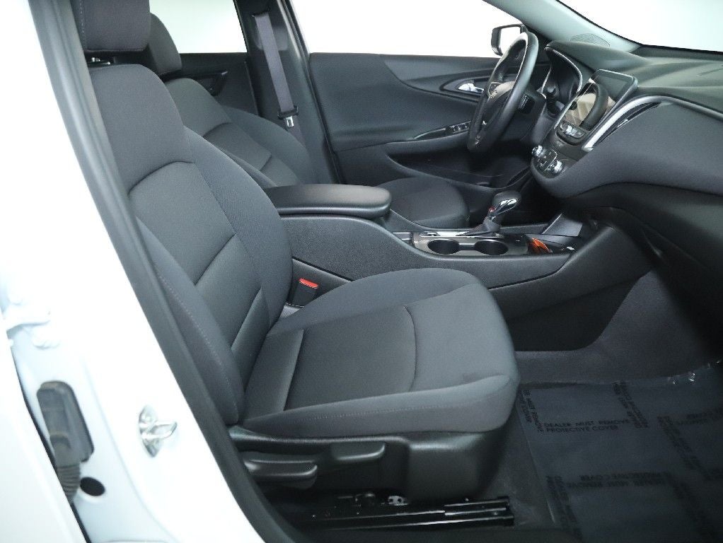 2022 Chevrolet Malibu FWD RS