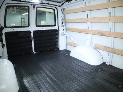 2025 Chevrolet Express Cargo RWD 2500 Regular Wheelbase WT