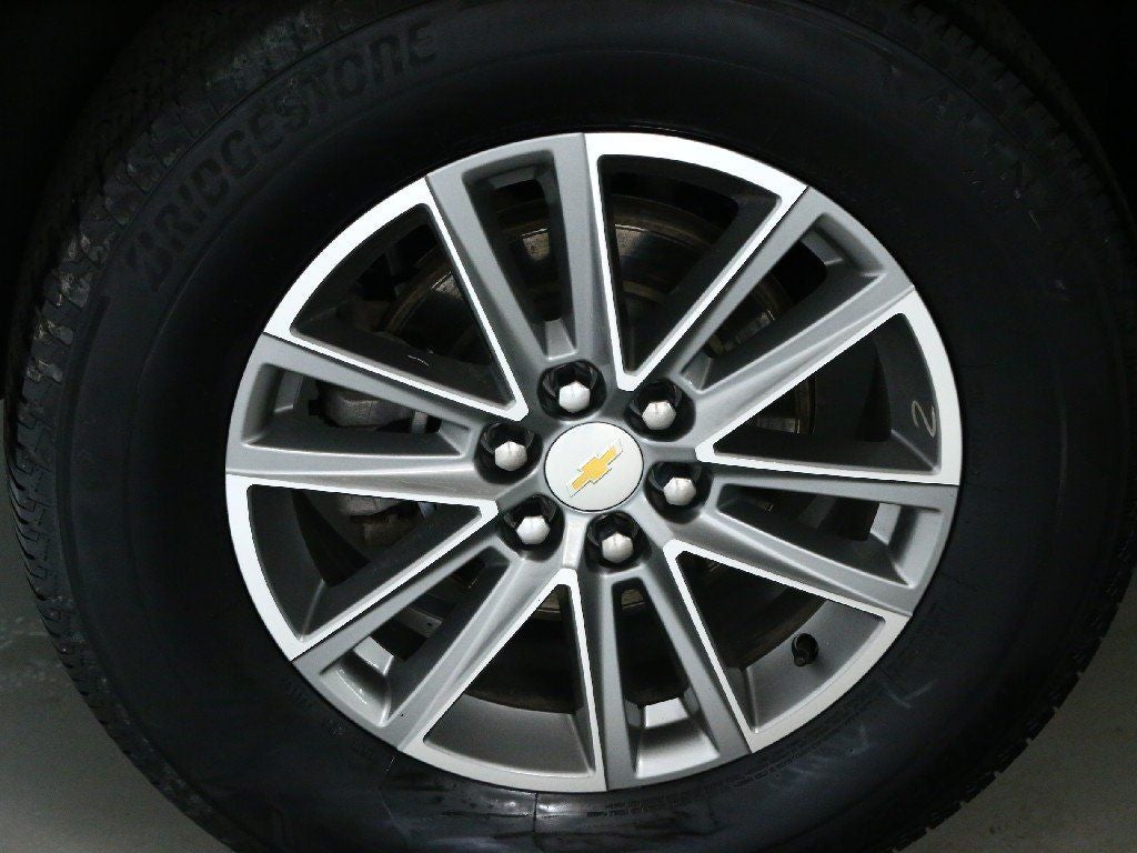 2023 Chevrolet Traverse AWD LT Cloth