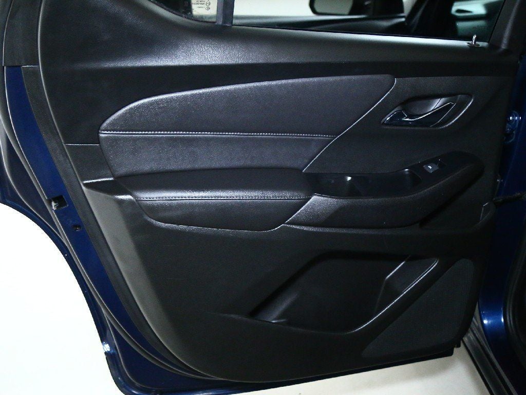 2023 Chevrolet Traverse AWD LT Cloth