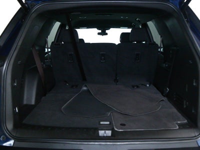 2023 Chevrolet Traverse AWD LT Cloth