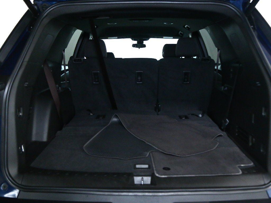 2023 Chevrolet Traverse AWD LT Cloth