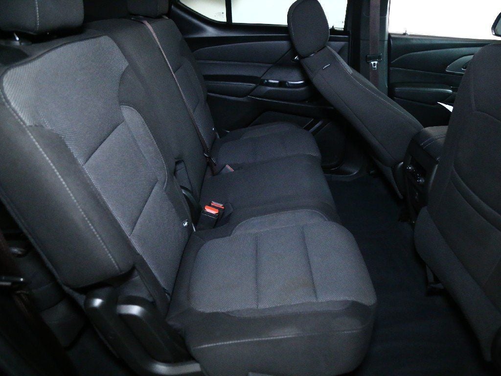 2023 Chevrolet Traverse AWD LT Cloth