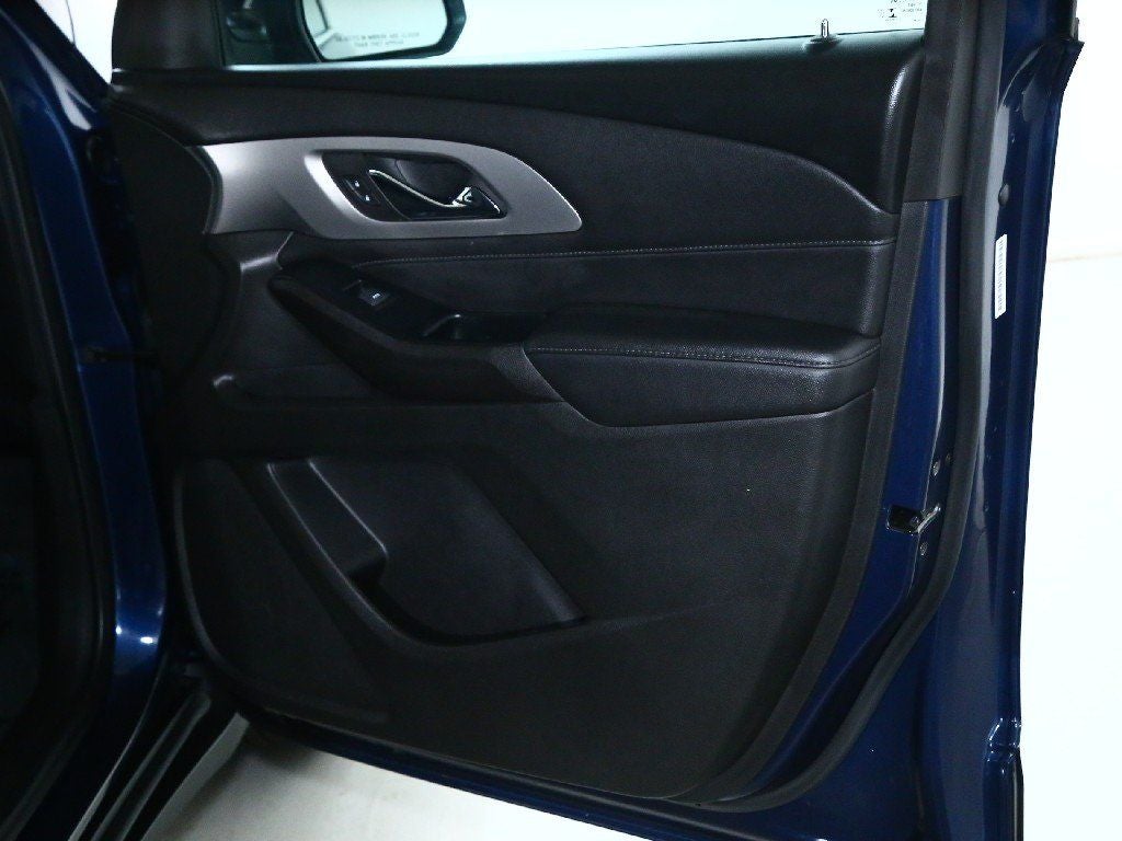 2023 Chevrolet Traverse AWD LT Cloth