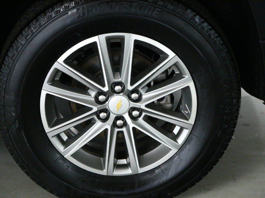 2023 Chevrolet Traverse AWD LT Cloth