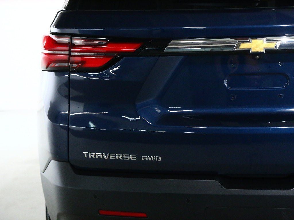 2023 Chevrolet Traverse AWD LT Cloth