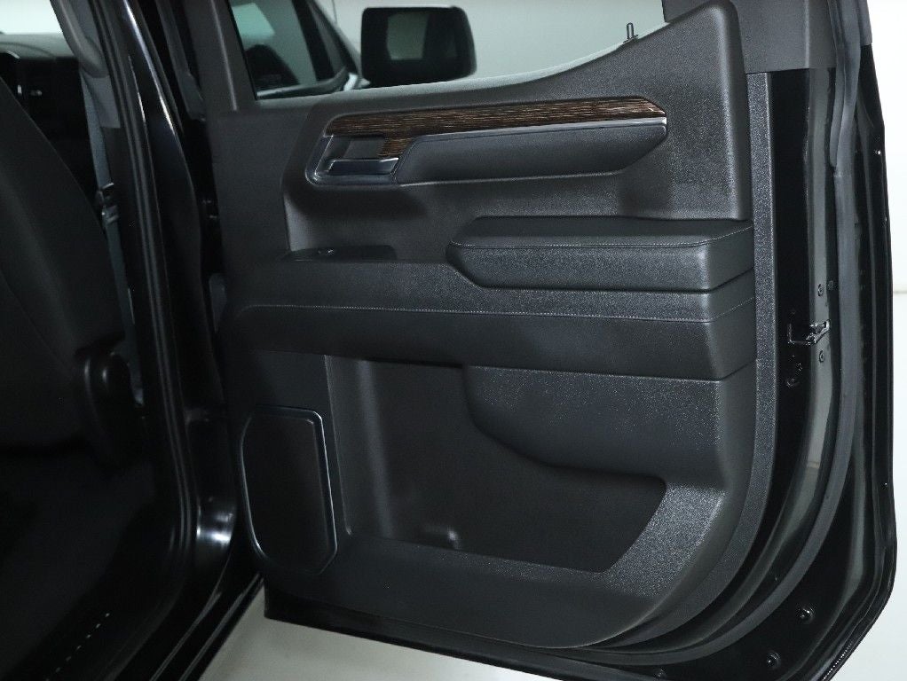 2023 GMC Sierra 1500 4WD Crew Cab Short Box Elevation with 3SB