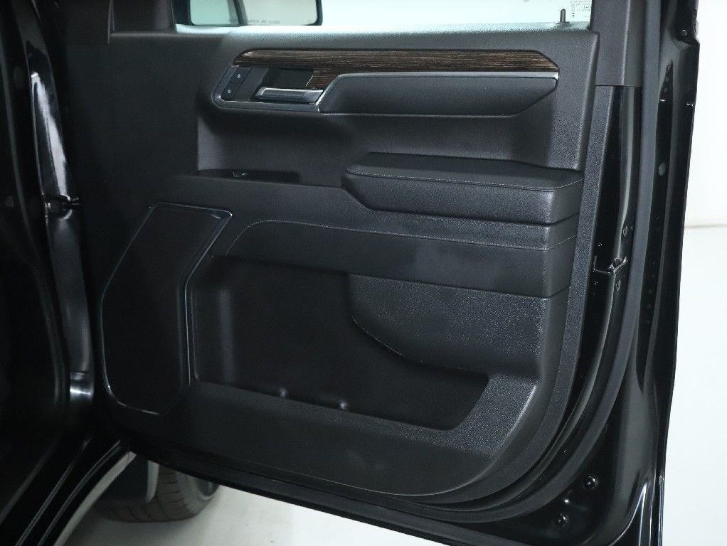 2023 GMC Sierra 1500 4WD Crew Cab Short Box Elevation with 3SB