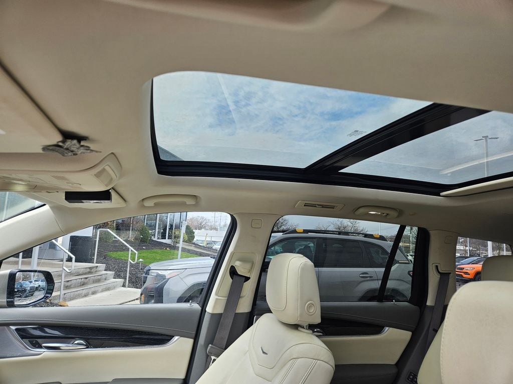 2023 Cadillac XT6 Premium Luxury