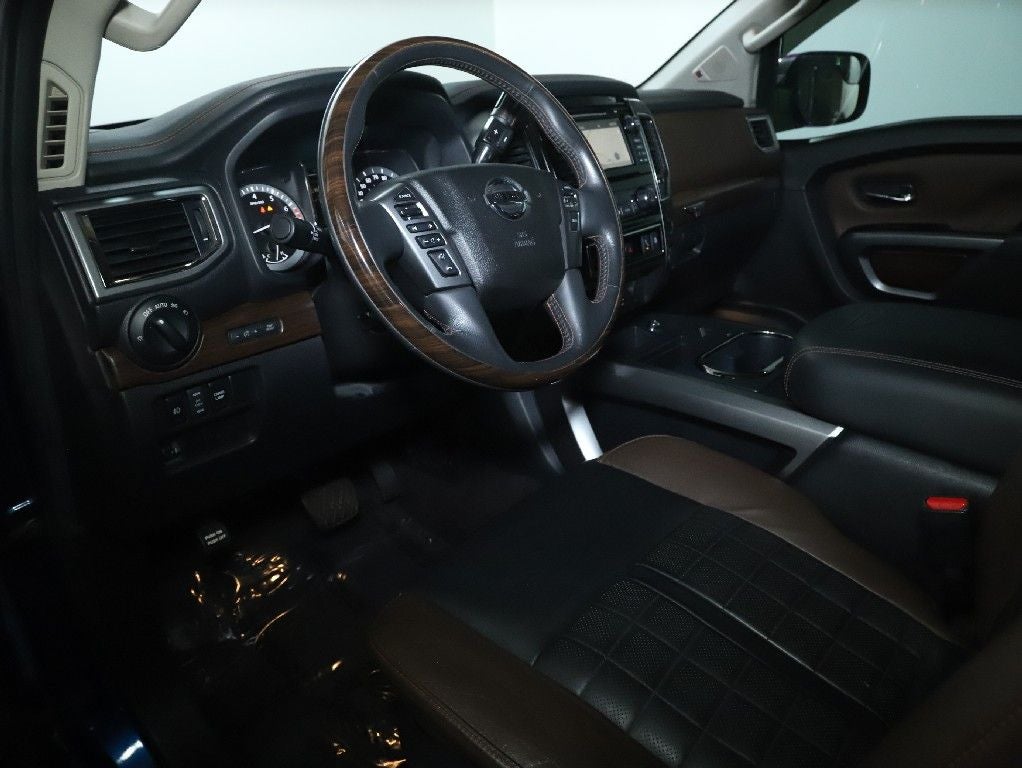 2017 Nissan TITAN Platinum Reserve