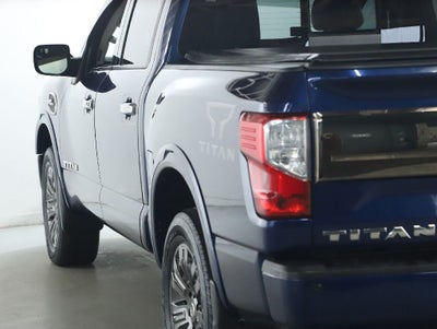 2017 Nissan TITAN Platinum Reserve