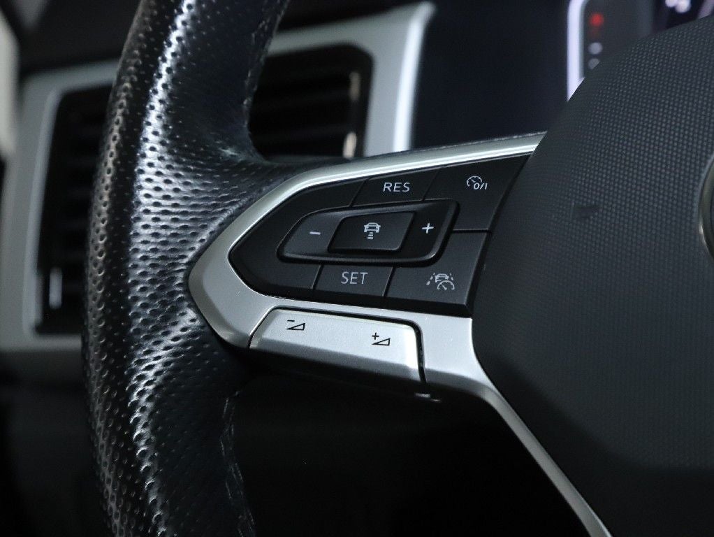 2022 Volkswagen Atlas 3.6L V6 SEL Premium R-Line