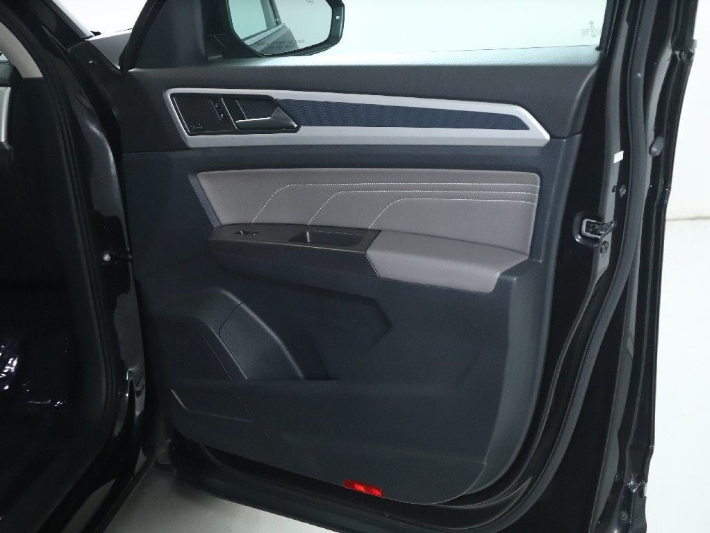 2022 Volkswagen Atlas 3.6L V6 SEL Premium R-Line