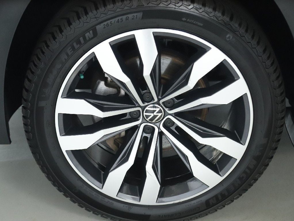 2022 Volkswagen Atlas 3.6L V6 SEL Premium R-Line