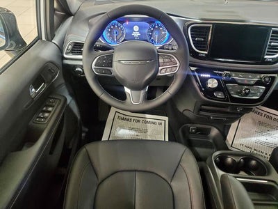 2027 Chrysler Pacifica PACIFICA SELECT