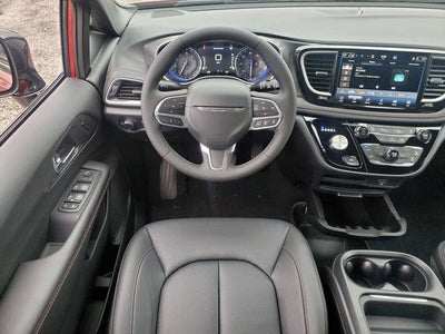 2027 Chrysler Pacifica PACIFICA SELECT