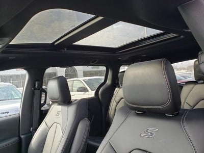 2026 Chrysler Pacifica PACIFICA SELECT AWD