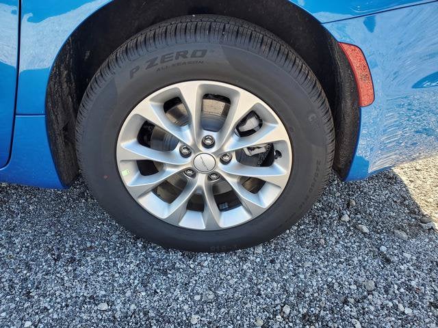 2027 Chrysler Pacifica PACIFICA SELECT AWD