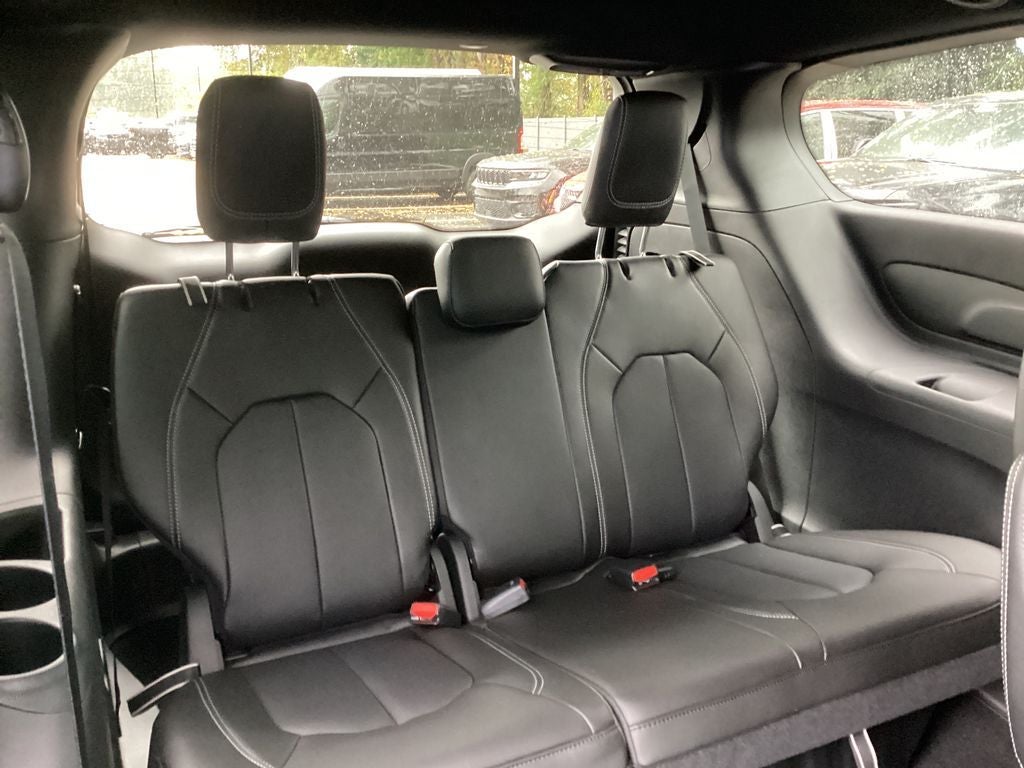 2026 Chrysler Pacifica PACIFICA SELECT AWD