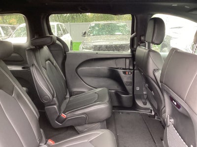2026 Chrysler Pacifica PACIFICA SELECT AWD