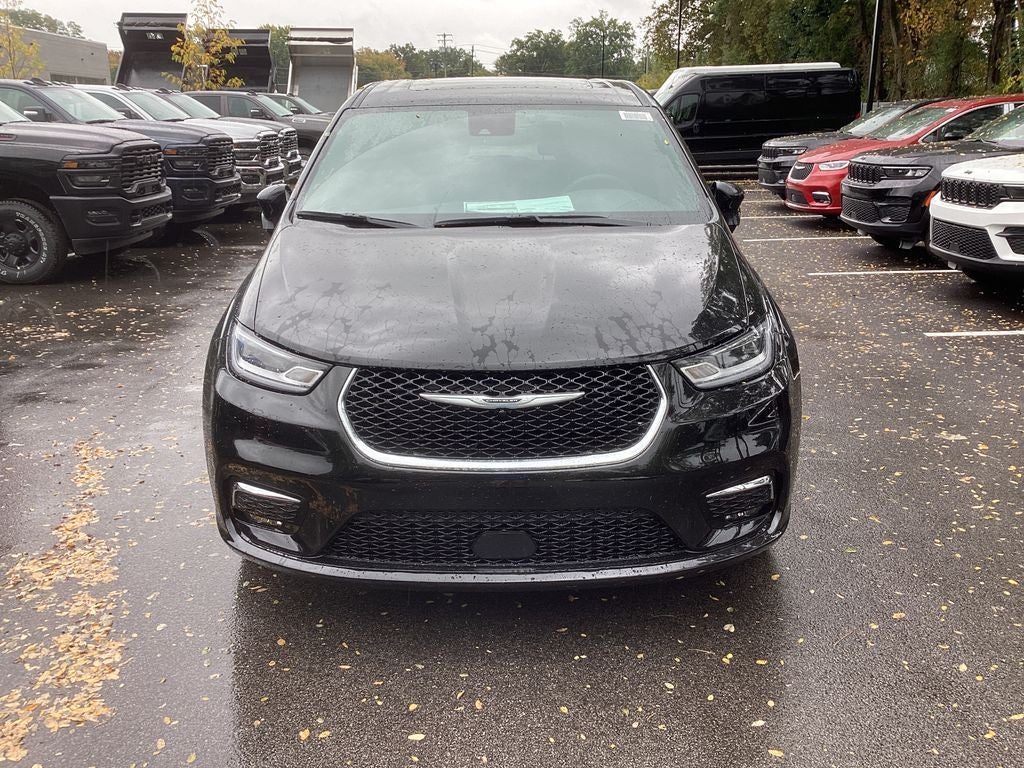 2026 Chrysler Pacifica PACIFICA SELECT AWD