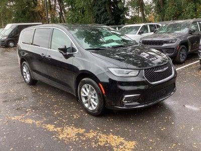 2026 Chrysler Pacifica PACIFICA SELECT AWD