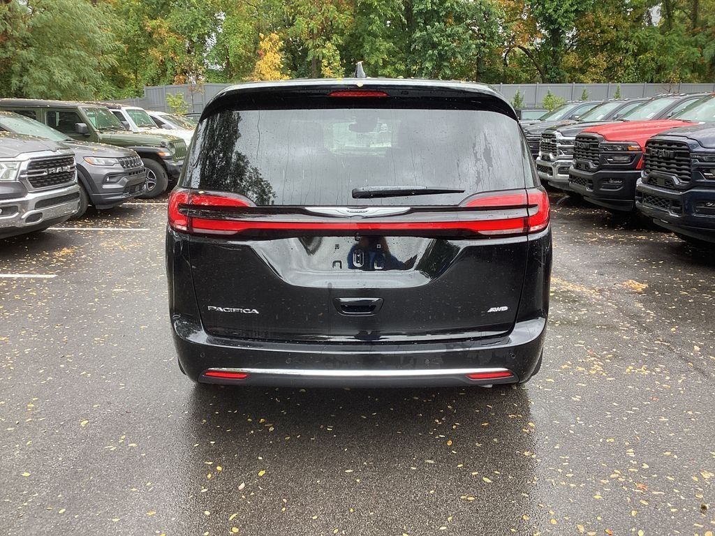 2026 Chrysler Pacifica PACIFICA SELECT AWD