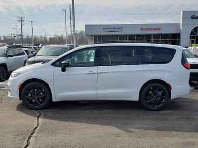 2026 Chrysler Pacifica PACIFICA SELECT AWD