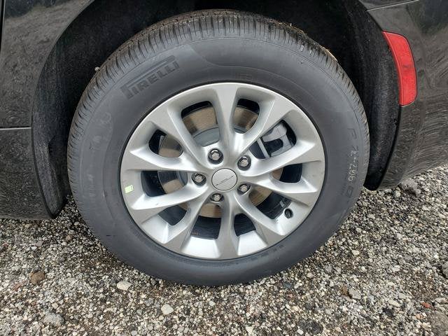 2027 Chrysler Pacifica PACIFICA SELECT AWD