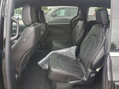 2027 Chrysler Pacifica PACIFICA SELECT AWD