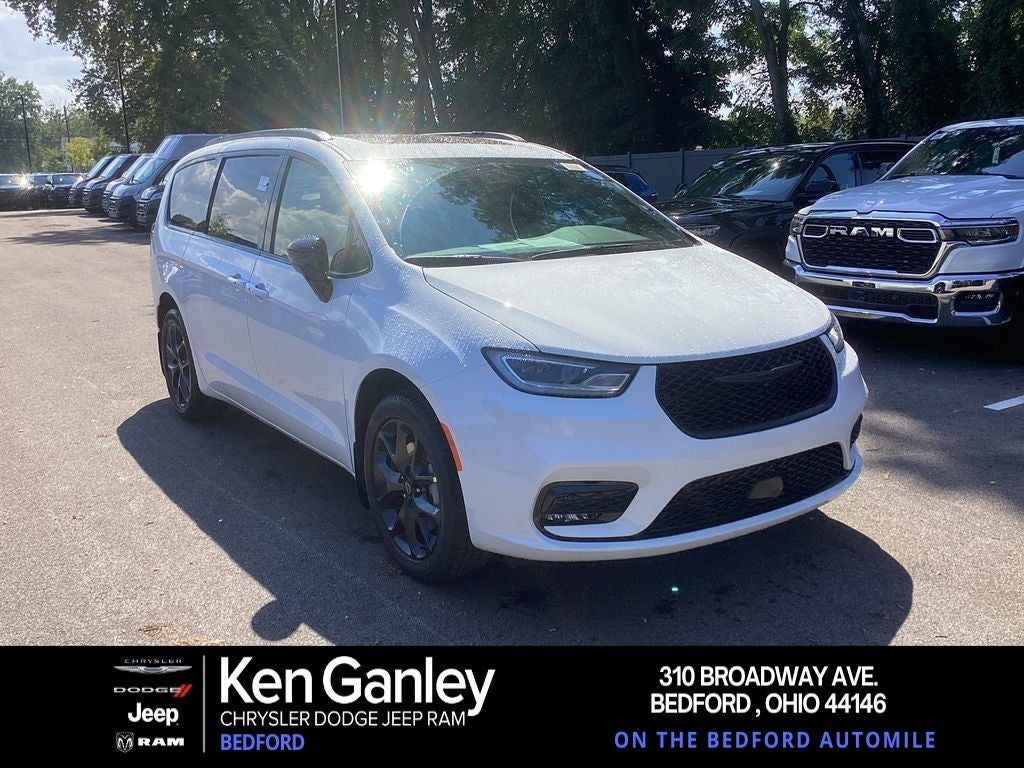 2026 Chrysler Pacifica PACIFICA LIMITED AWD