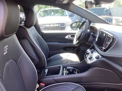 2026 Chrysler Pacifica PACIFICA LIMITED AWD