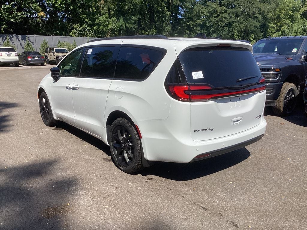 2026 Chrysler Pacifica PACIFICA LIMITED AWD
