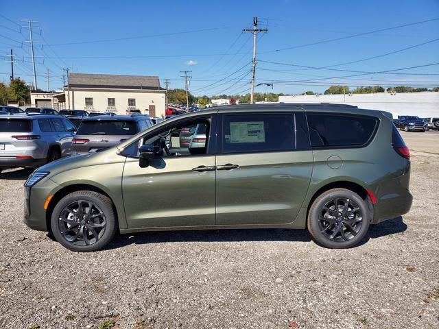 2027 Chrysler Pacifica PACIFICA LIMITED AWD